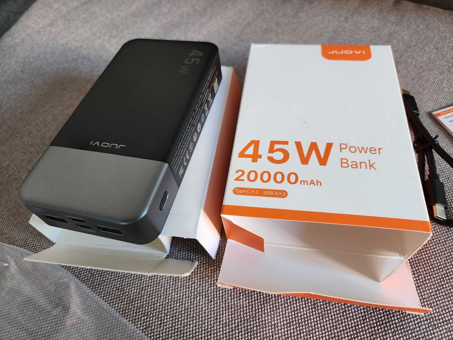 J2621 PowerBank 20000mAh 45W PD 3.0 QC 4.0 Fast Charging Нова