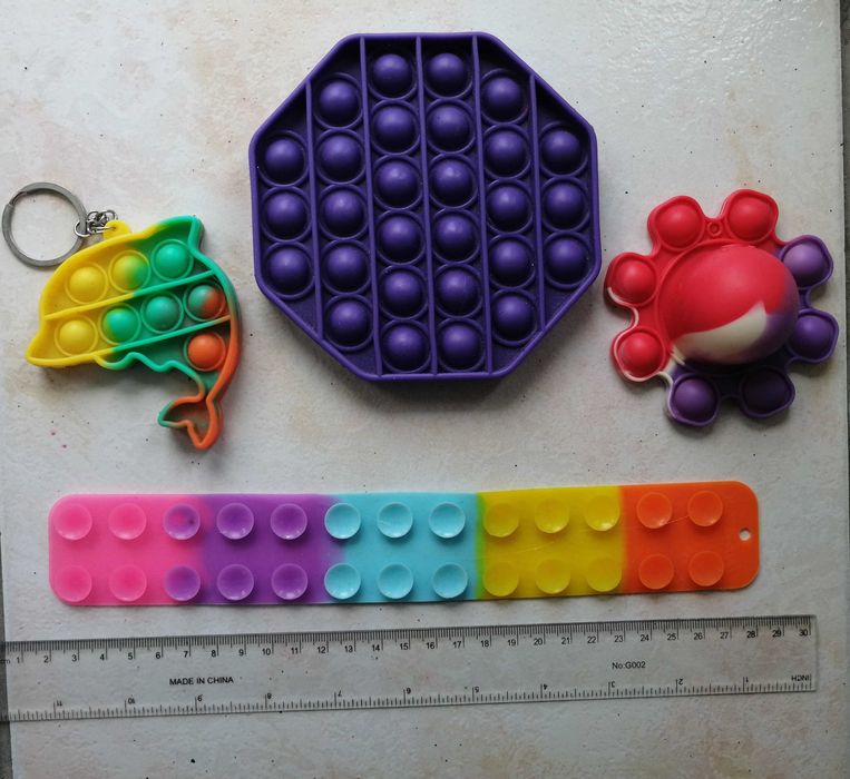 Zestaw pop it i ośmiorniczki