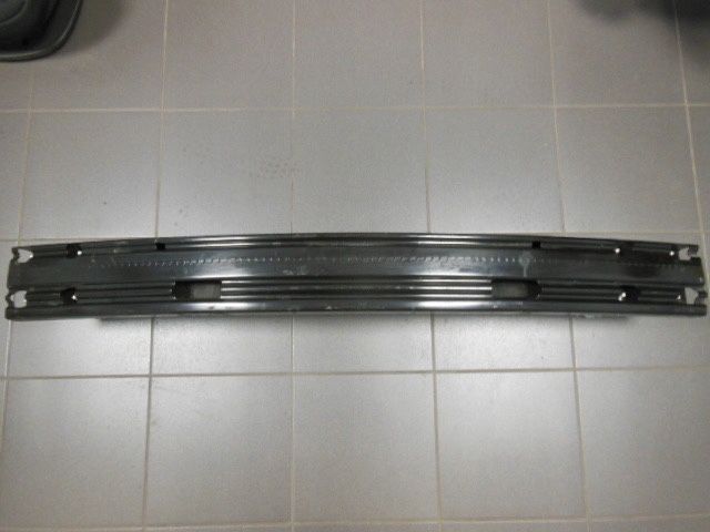 Nissan x-trail t32 підсилювач  заднього бампера