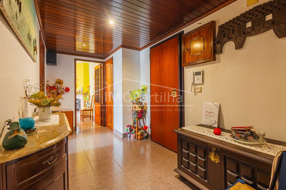 Apartamento T2 em Queluz