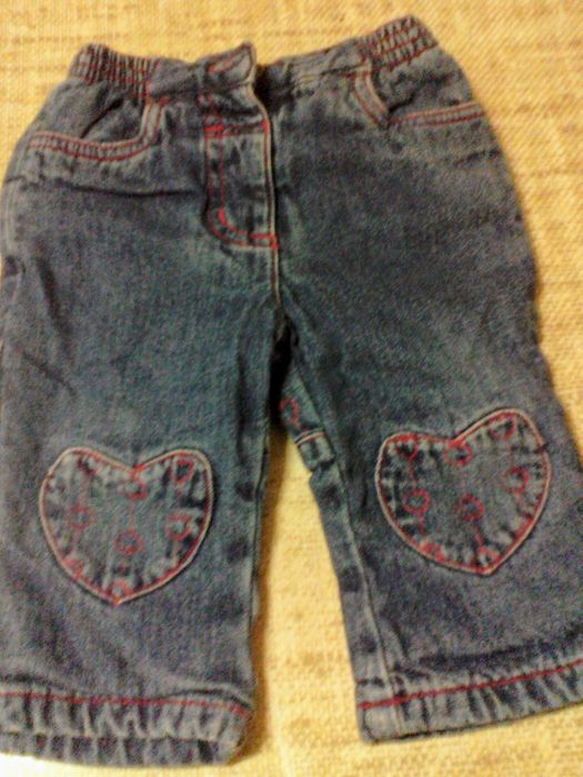 512. Spodenki dla dziewczynki rozmiar 62-68