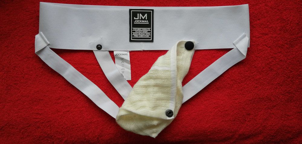 Jockmail jock strap przód zapinany na 3 napy , zatrzaski