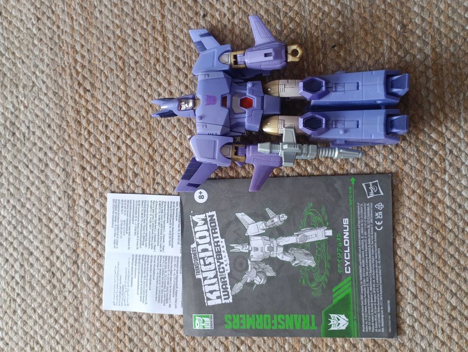 Cyclonus - war for cybertron trilogy Kingdom (voyager class)