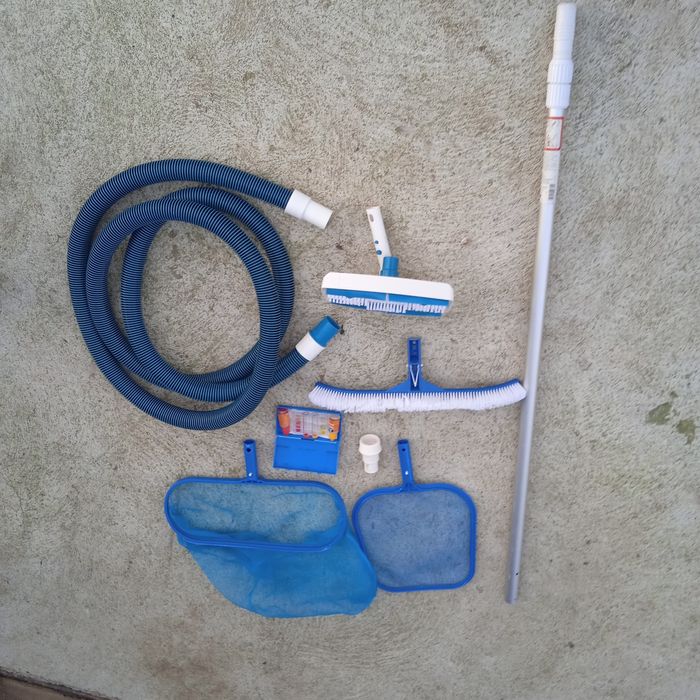 Acessórios para limpeza de piscina