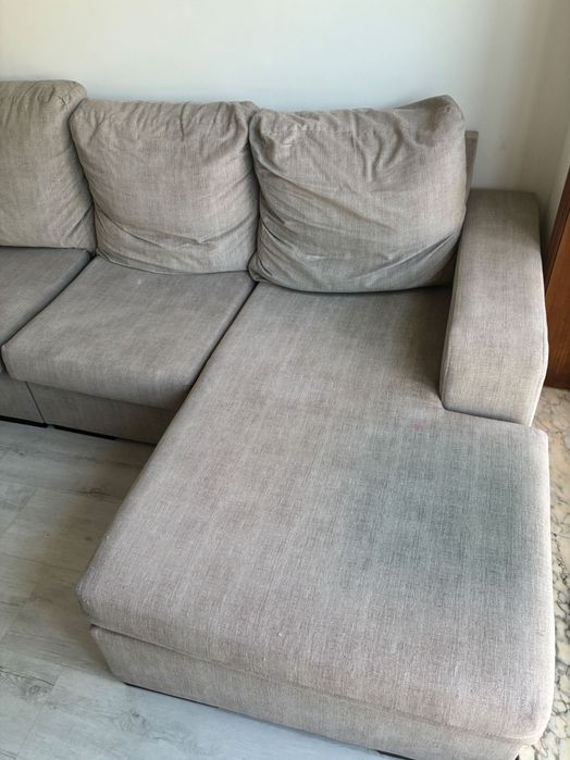 Sofá com chaise longue reversível