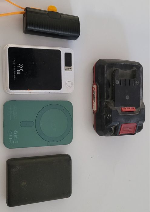 Akumulatory z powerbanków  i wkrętarki