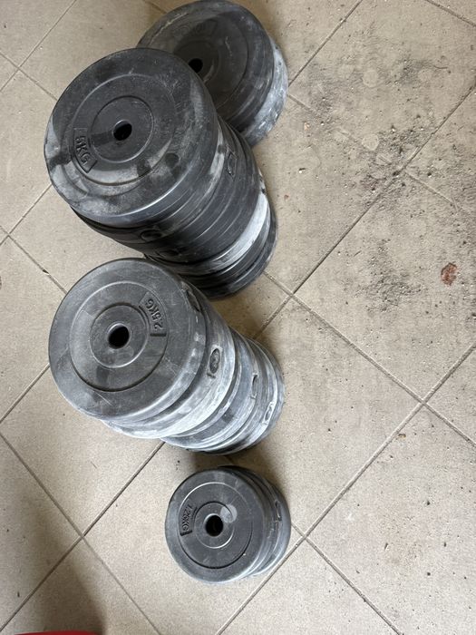 Zestaw do ćwiczeń ławeczka, 2 sztangi, gryf mały i obciążniki.