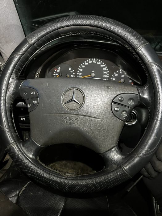 Розбираю на болти та гайки Mercedes W208 CLK 2.0 бензин