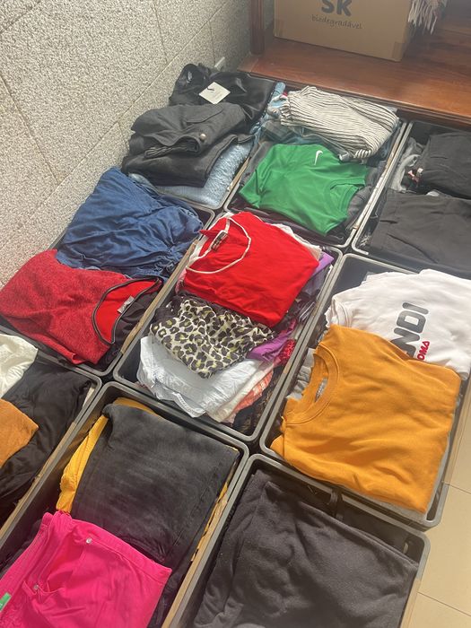 600 peças de roupa masculino e feminino
