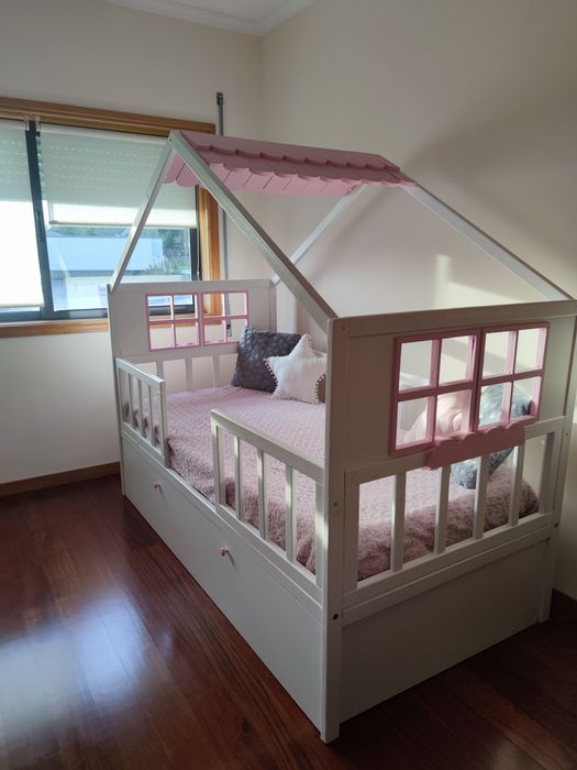 Cama dupla de criança