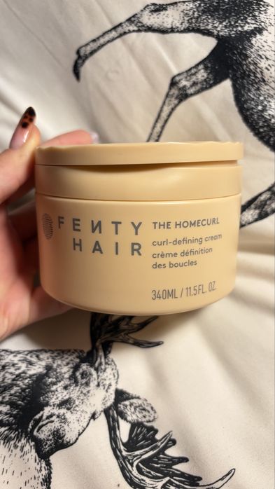 Fenty Hair The Homecurl Curl-Defining Cream  Rihanna wielozadaniowy krem-żel do loków 340 ml