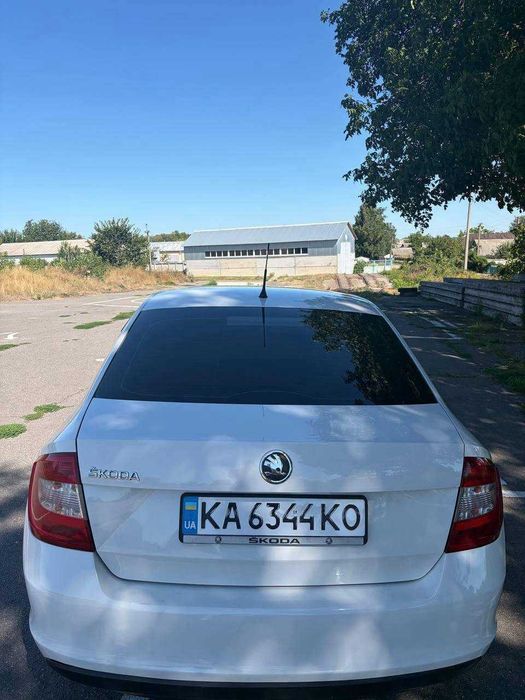 Skoda Rapid 1.6 MPI+гбо 2014 рідна фарба