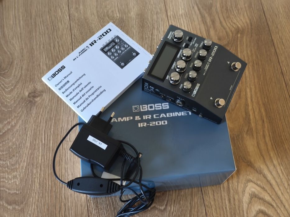 Boss IR200 em estado novo