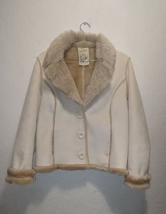 Дублянка світла молочного кольору