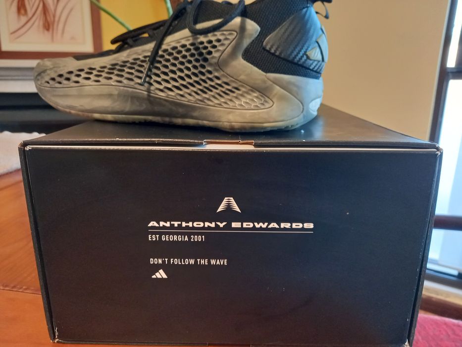 Anthony Edwards 1 Low