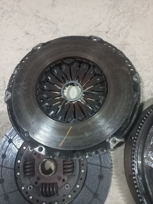 Продам маховик сцепление Крафтер 2.5