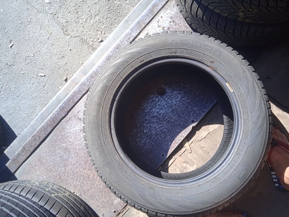 Шины резина зима 215.60.16 Nokian,21p, 6mm.