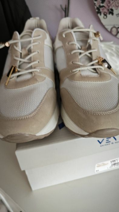 Buty beżowe kremowe adidasy buty sportowe sneakersy 42