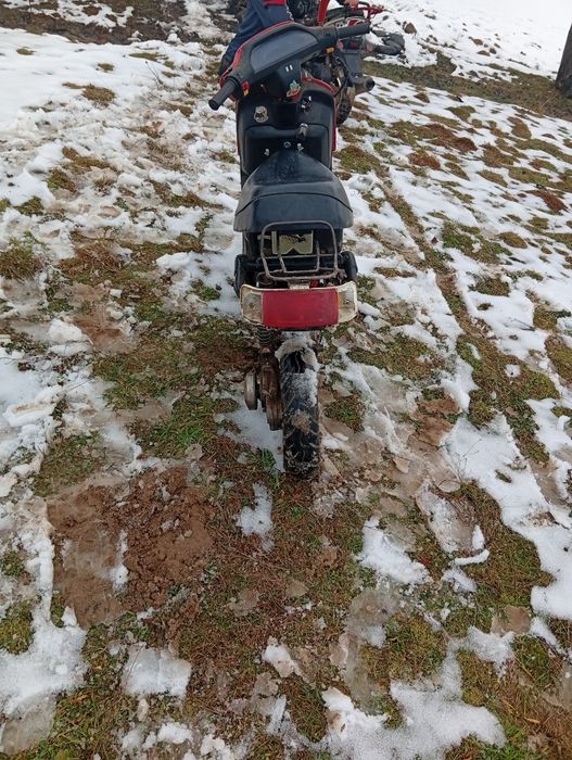 Продам скутер 50кубів