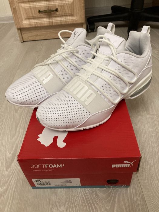 Чоловічі кросівки