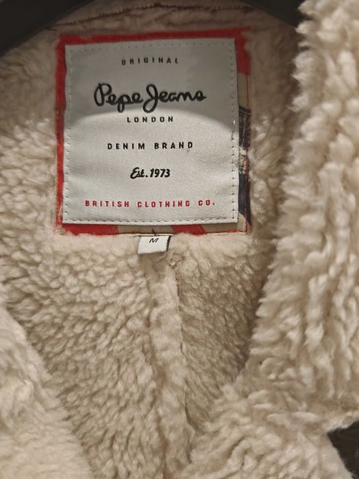 Casaco de Pele Sintética com forro de lã de ovelha