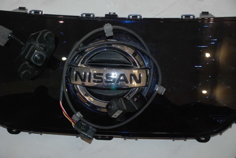 Камера зад\перед решітка радіатора  Nissan Leaf II ZE1