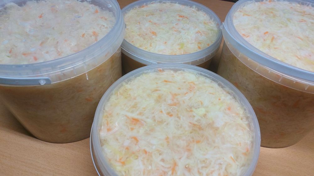 Домашня квашена капуста.