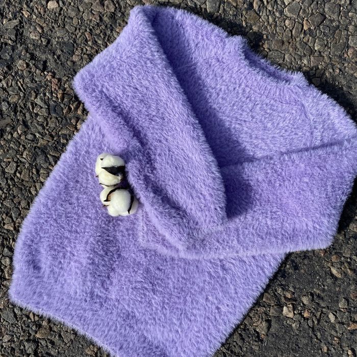 Светр на дівчинку