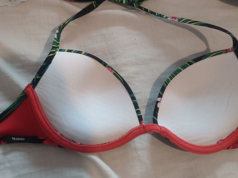 Vários bikinis S e M