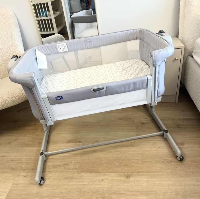 Łóżeczko bujak Chicco Next2Me Magic Evo materac dla dziecka niemowlaka