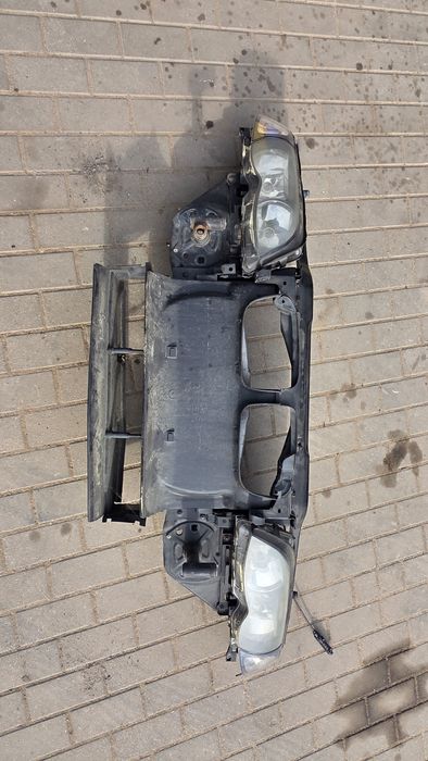 Pas przedni lampy Kierunkowskazy bmw e46 lift