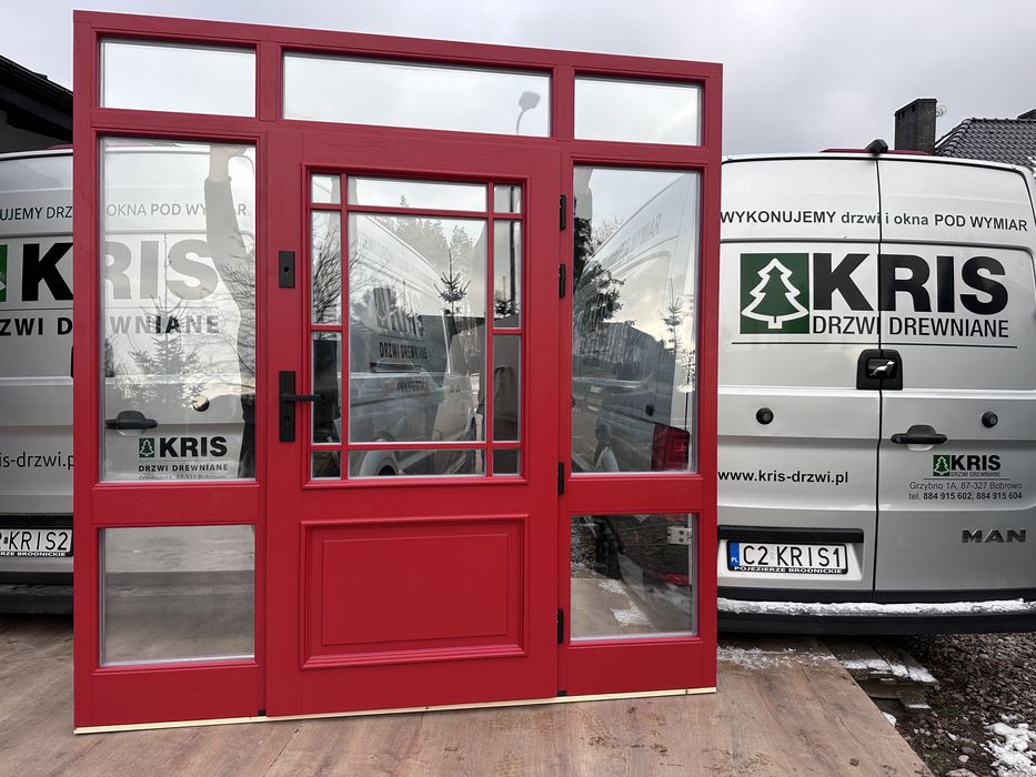 Drzwi zewnętrzne drewniane z doświetlami  Villa Parkowa Cała Polska