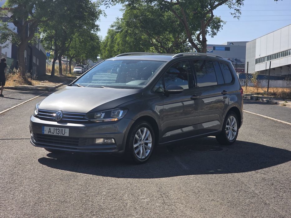 VW Touran 1.6 TDI Comfortline S-Tronic