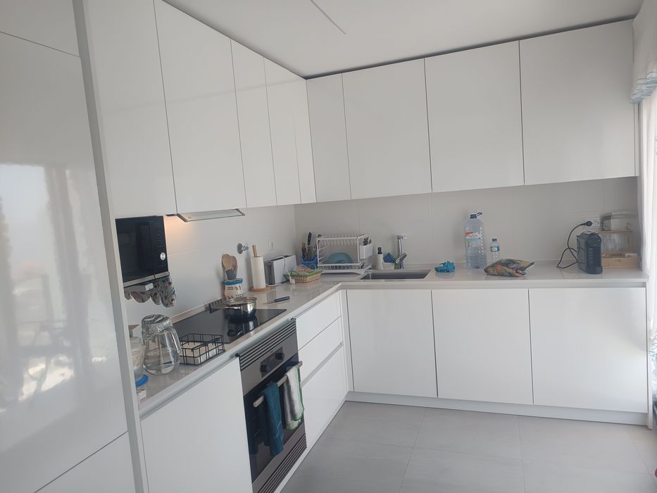 Arrenda se apartamento T1 em Sesimbra