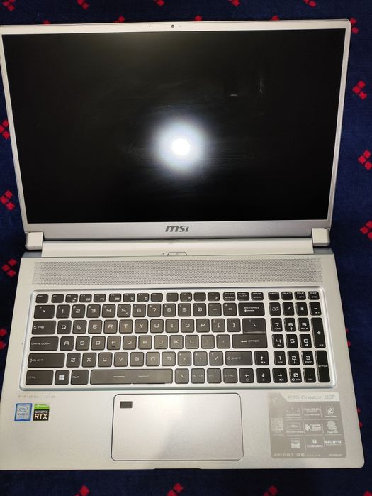 УЦІНКА ноутбук 17.3" с RTX2070 8gb   CORE I9  MSI P75 creator 9SF 9880H/8gb/128gb/ 17,3" Full HD IPS