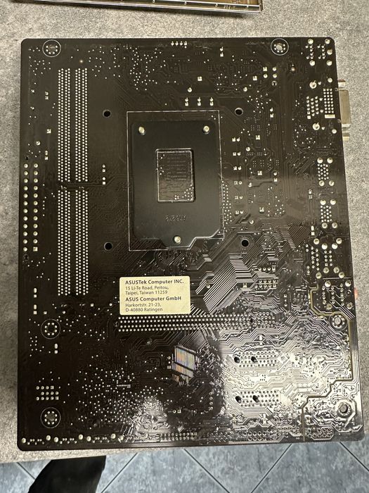 Asus  H110M-K  + i5 6400 + chłodzenie