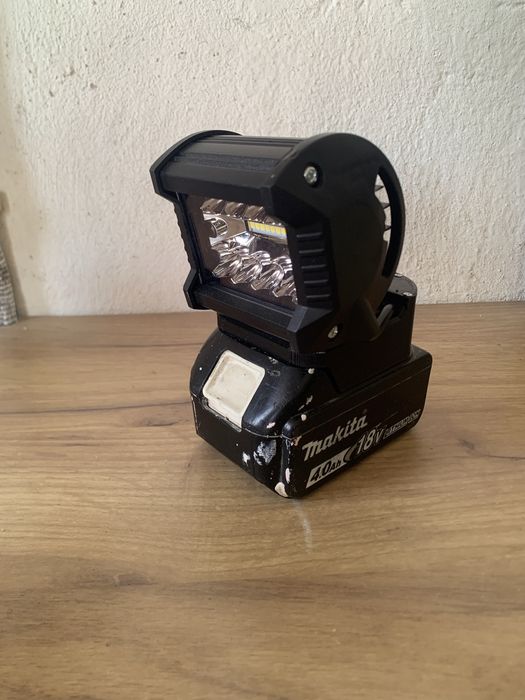 Адаптер, прожектор для акумулятора Макіта 18В