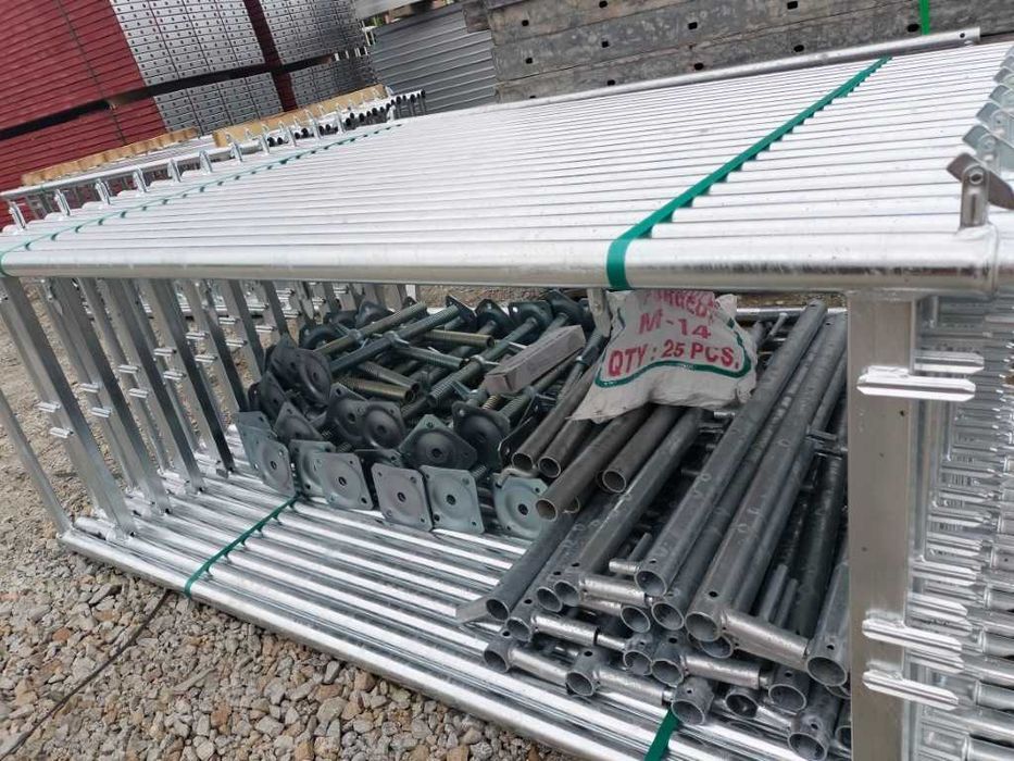 Rusztowanie fasadowe pletak 9x6,5 m   58,5m2