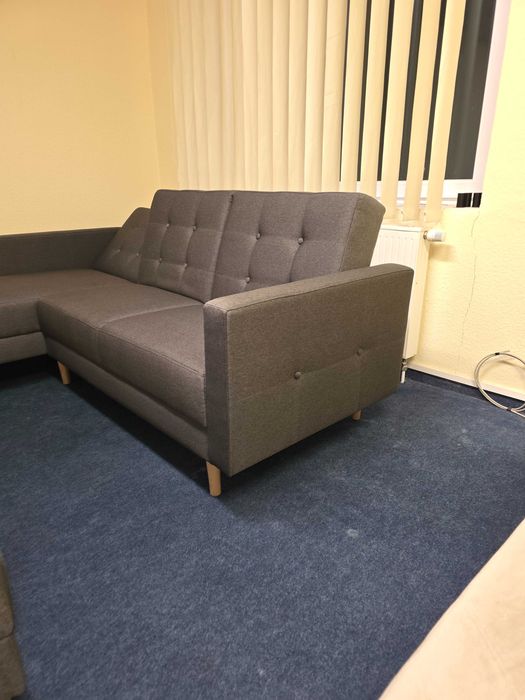 Sofa narożna sprężynowa Nordic z pufą firmy Tchibo