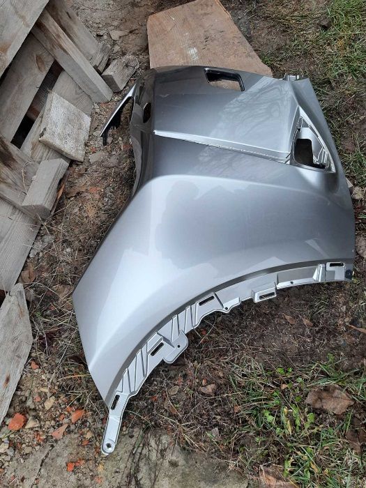 Передний бампер Lexus UX