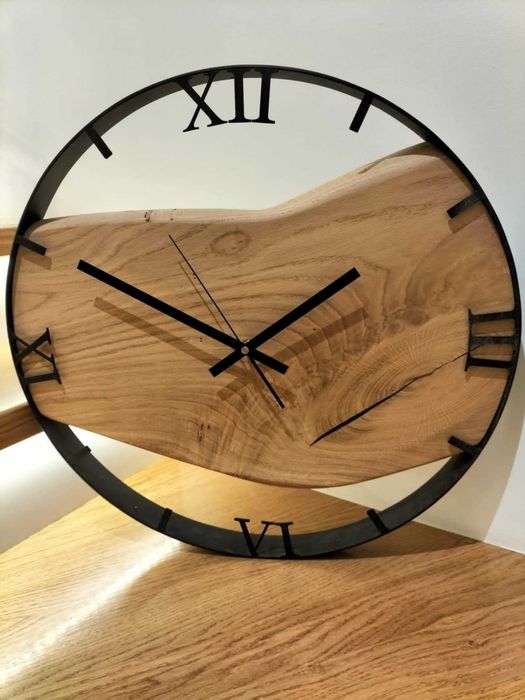 Zegary ścienne drewniane