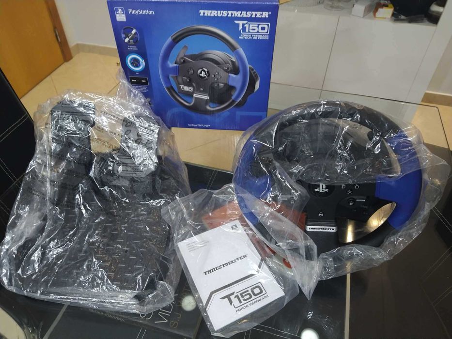 Volante Thrustmaster T150