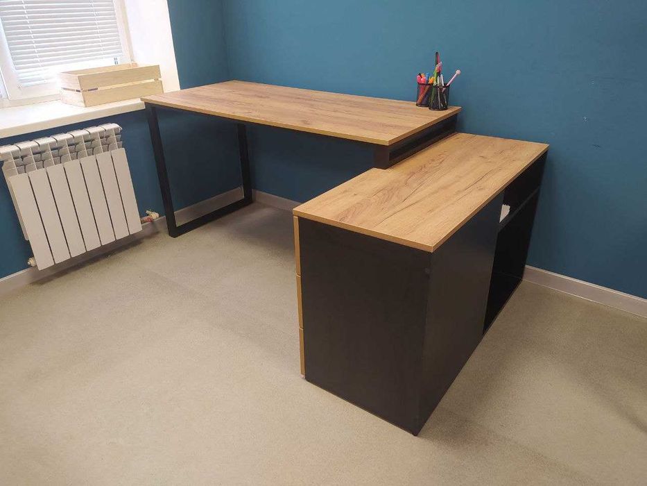 Кабінет керівника, стіл керівника. Столи керівника. Стол руководителя.