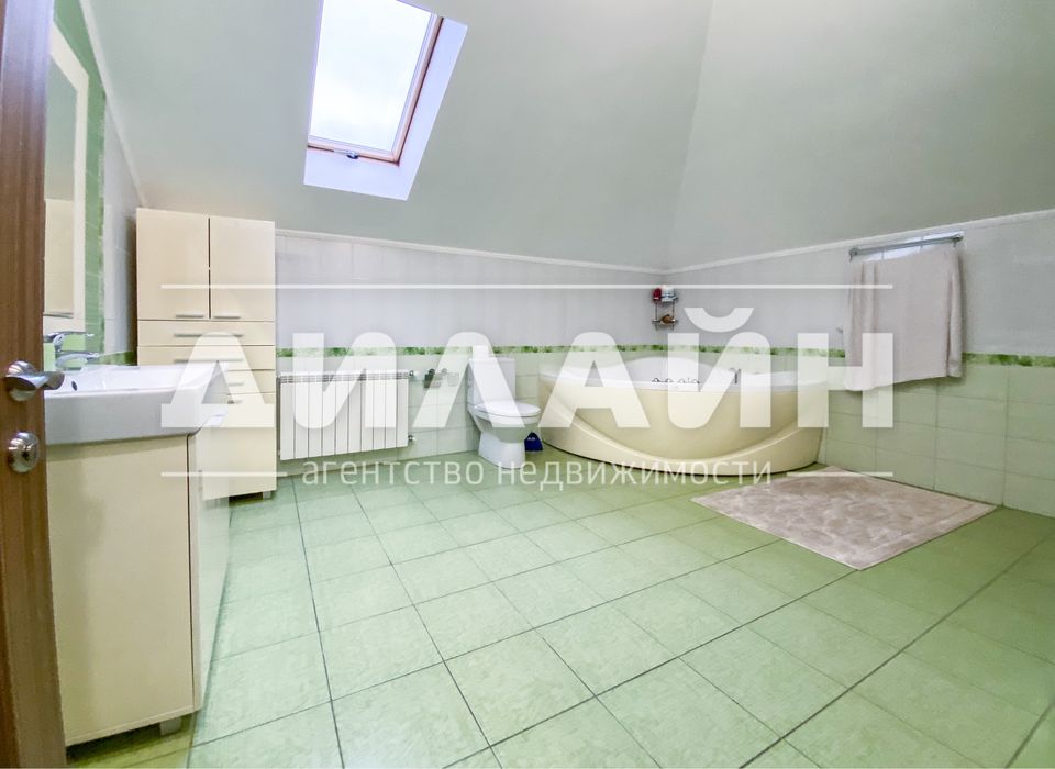 Срочно ! Супер дом в Александровском мкр-не, 4 спальни , 3 сан.узла