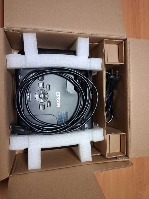 Projector EPSON EB-X02