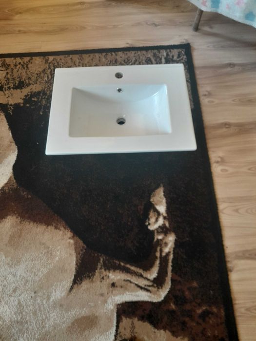 Umywalka łazienkowa 50 x 60 cm