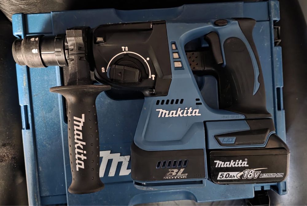 Makita młotowiertarka DHR243RTJW Aku 2x5,0 Ah SDS Odkurzacz Dx07