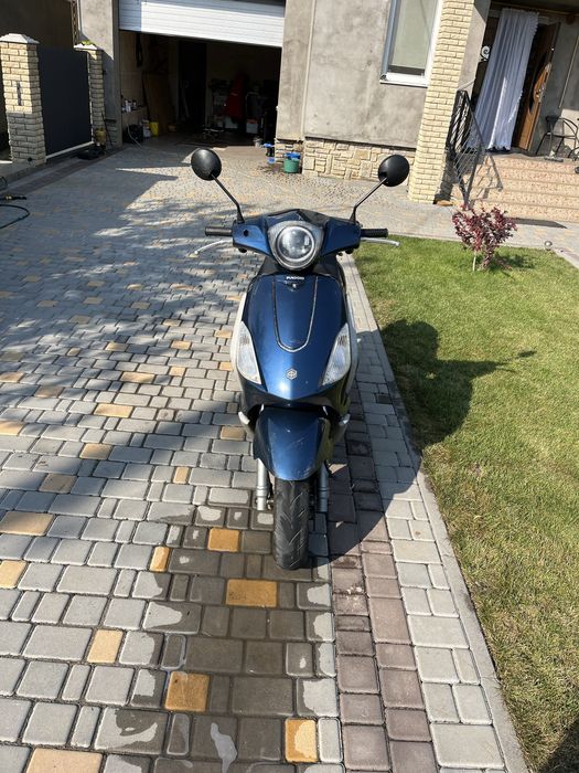 Піаджіо флай 100 кубів.