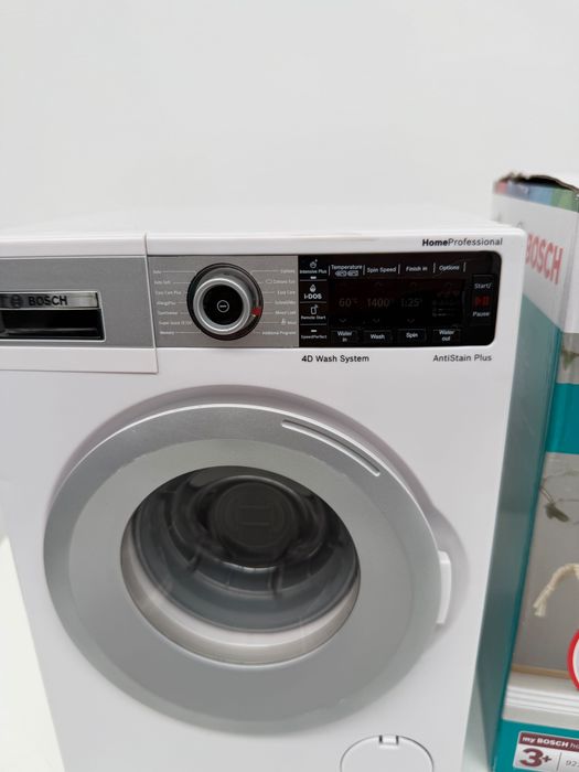 Zabawka pralka KLEIN Bosch Junior 9213 - Cztery programy prania i oryginalne odgłosy - działa z wodą i bez wody (outlet)