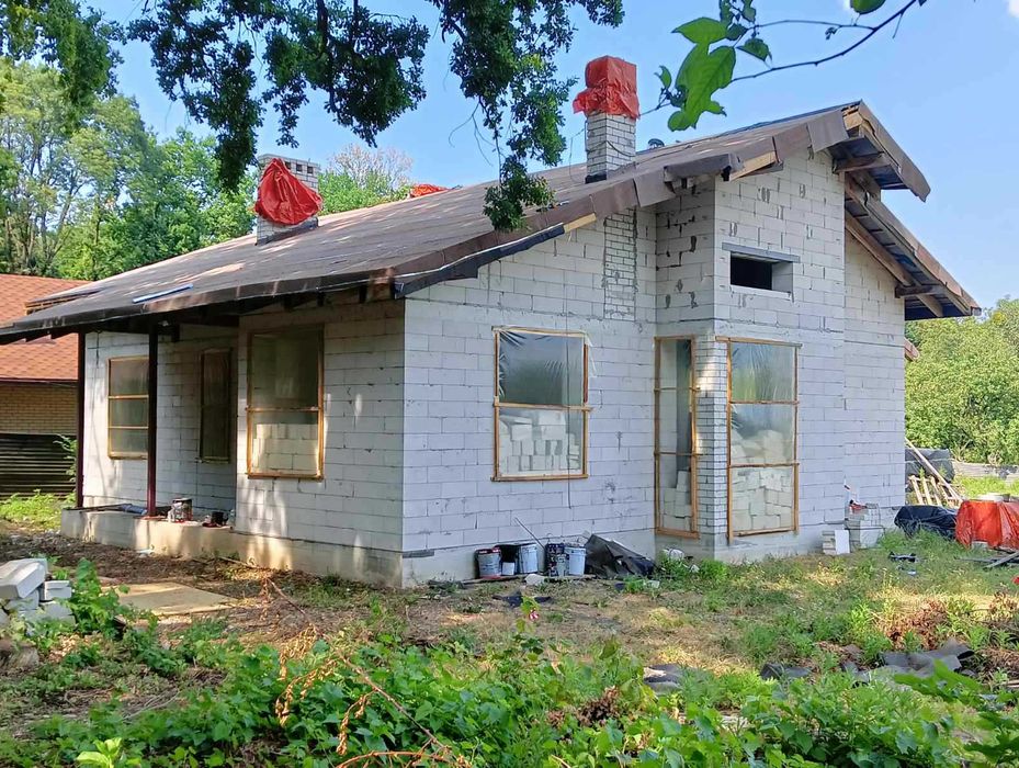 LS-19 Продам не завершене будівництво ( будинок) у Харкові.